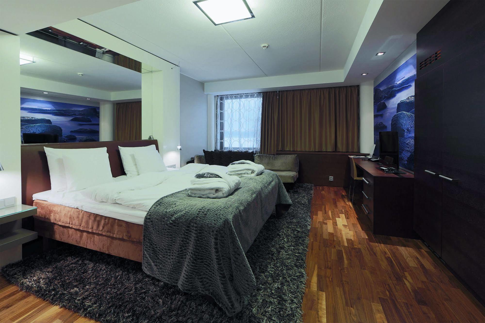 Langvik Congress Wellness Hotel Кирконуми Екстериор снимка