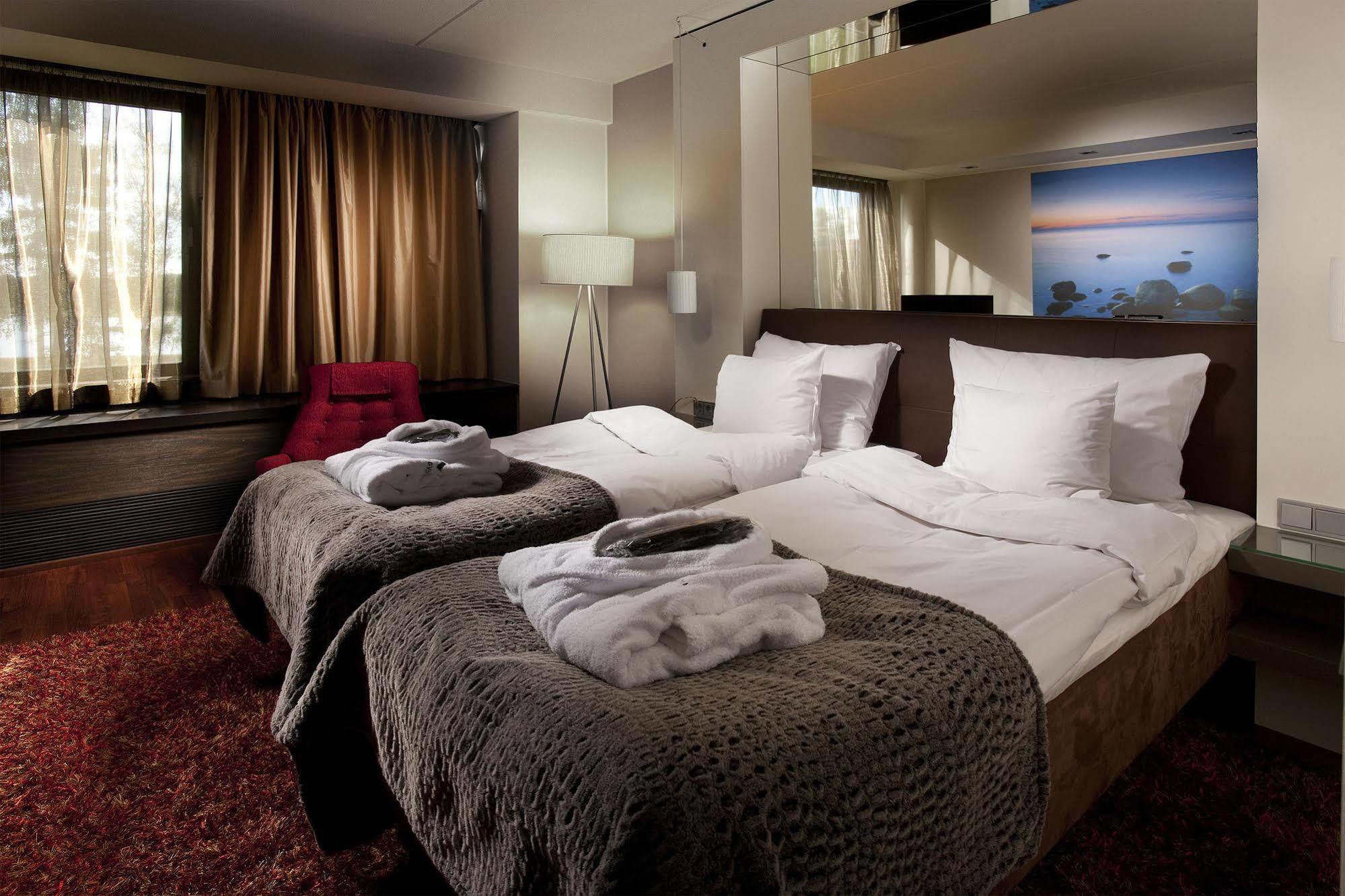 Langvik Congress Wellness Hotel Кирконуми Екстериор снимка